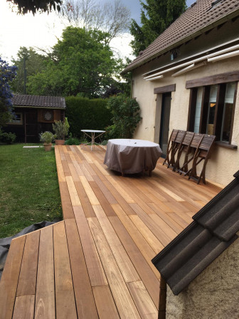 Lames bangkirai installée sur terrasse